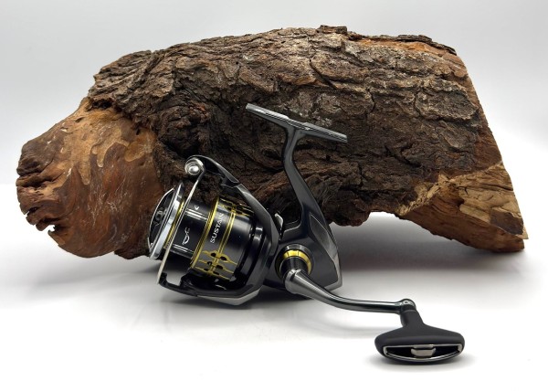Shimano Sustain FK C3000 MGL High-End Spinnrolle