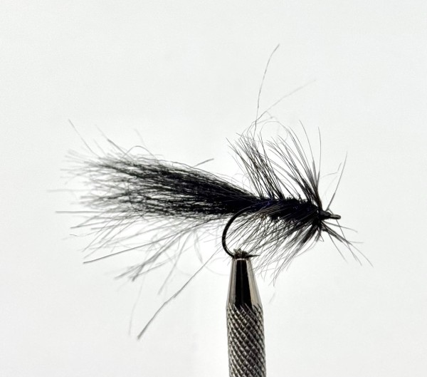 Seatrout Den Sorte - Die Schwarze Handgebunden Meerforellenfliege Ganzjährig