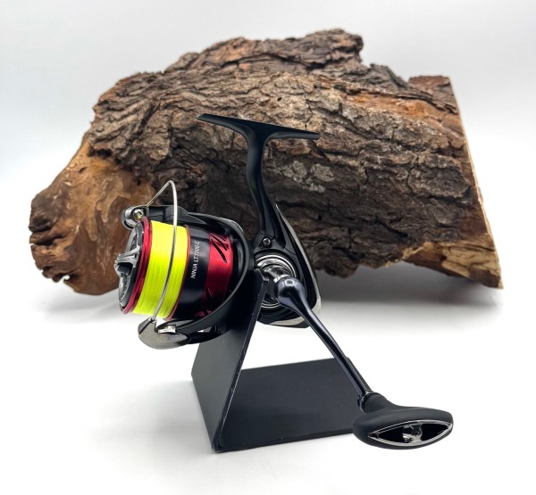 Daiwa 24 Ninja LT2000 LT 2500 LT3000-C 4000C Spinnrolle Bespult mit J-Braid X4 Yellow