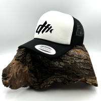 Zeck Barsch-Alarm Foam Trucker Curved Cap B&W Zeck Barsch-Alarm Foam Trucker Curved Cap B&W