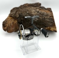 Daiwa 20 Luvias FC LT2000S Spinnrolle SALE