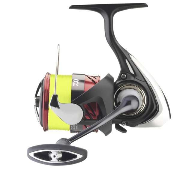 Daiwa 23 Ninja LT2000 LT3000-C Spinnrolle Bespult mit J-Bird X4