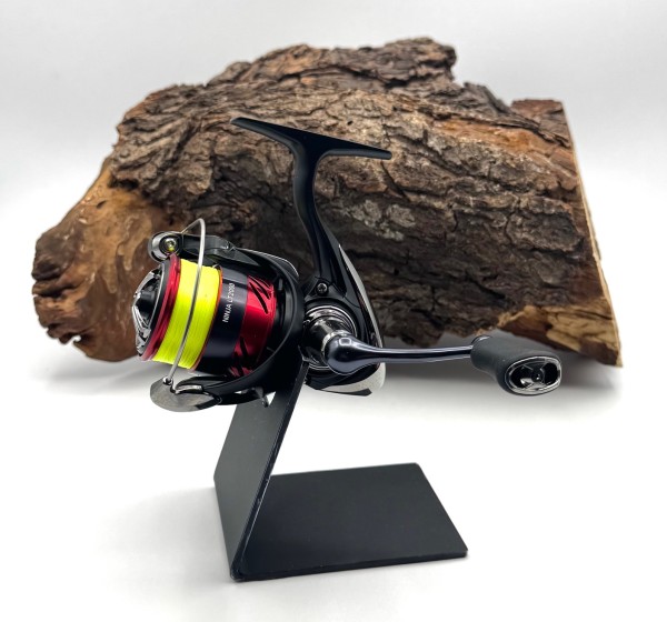 Daiwa 24 Ninja LT2000 LT 2500 LT3000-C 4000C Spinnrolle Bespult mit J-Braid X4 Yellow