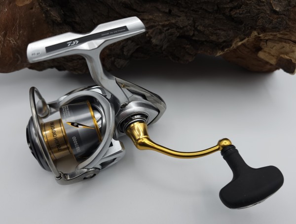 Daiwa 21 Freams LT 1000 2000 2500 3000 4000 D XH C D-C ABVERKAUF