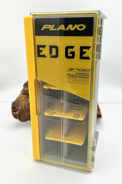 Plano EDGE™ 3700 Extra Deep Spinnerbait Box PLASE700