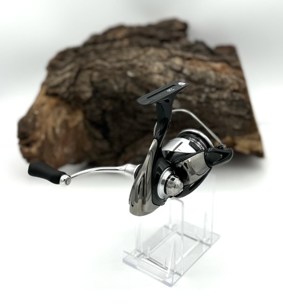 Daiwa 23 Lexa LT2500S AIRDRIVE Design SALE