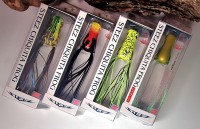 Daiwa Steez Chiquita Frog 38mm 3,8cm 6,2g 4 Farben Topwater Frosch SALE Daiwa Steez Chiquita Frog 38mm 3,8cm 6,2g 4 Farben Topwater Frosch SALE