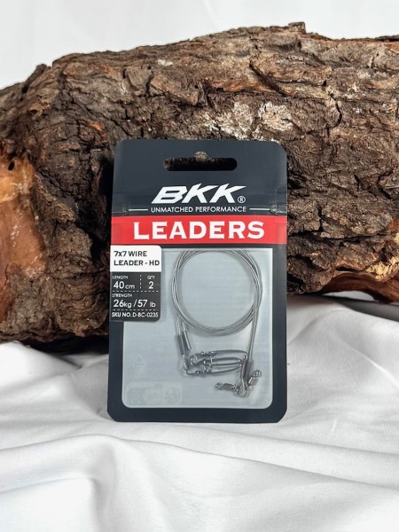 BKK 7x7 Wire Leader HD Stahlvorfach 40cm 26kg mit Pike Snap & Wirbel