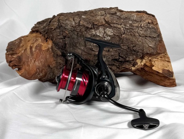 Daiwa 23 Ninja LT 4000-CP Spinnrolle Hechtrolle